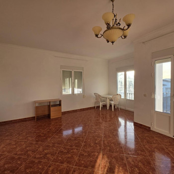 Exklusive Wohnung mit Garage in Humilladero
