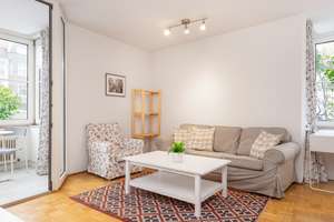 Comfort Corner - Helle Eckwohnung mit Wintergarten nahe Bundesplatz und Volkspark Wilmersdorf – Die vollständige Adresse der Immobilie erhältst du vom Anbieter., 12159 Friedenau, Berlin – Vorschaubild 2