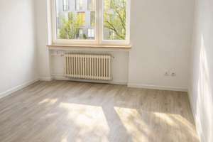 2-Zimmer-Wohnung mit separater Küche und Lift am Moosacher Bahnhof