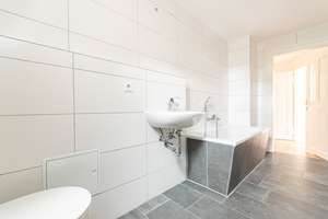 Gemütliche & ruhig gelegene Wohnung | Tageslichtbad mit Badewanne | Laminatboden | offene Küche – Pflaumestraße 26, 4178 Böhlitz-Ehrenberg, Leipzig – Vorschaubild 11
