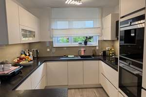 Modernes Reihenendhaus in TOP-Lage, großer Garten, Stellplätze, Pergola… – Die vollständige Adresse der Immobilie erhältst du vom Anbieter., 63225 Langen (Hessen) – Vorschaubild 12
