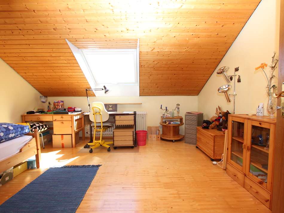 Schlafzimmer 1