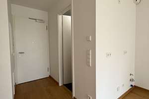 Schönes Studio mit eigener Terrasse – Die vollständige Adresse der Immobilie erhältst du vom Anbieter., 81543 Siebenbrunn, München – Vorschaubild 6