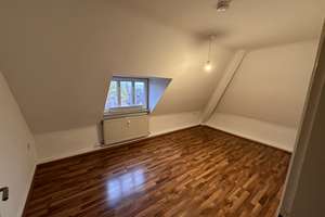 Ansprechende 3-Zimmer-Dachgeschosswohnung mit EBK in Pforzheim