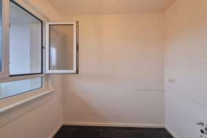 Wir machen schick! 3-Zimmer-Wohnung mit Ausblick! ** AB OKTOBER ** – Altgorbitzer Ring 6, 1169 Gorbitz-Süd, Dresden – Vorschaubild 3