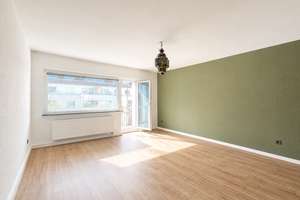 90 m² zum Wohlfühlen – Gut geschnittene 4-Zimmer-Wohnung mit Balkon