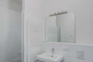 Exklusive Neubauwohnung mit zwei Loggien nahe der Fischerinsel – Die vollständige Adresse der Immobilie erhältst du vom Anbieter., 10179 Mitte (Ortsteil), Berlin – Vorschaubild 9