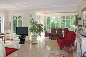 Property thumbnail 11