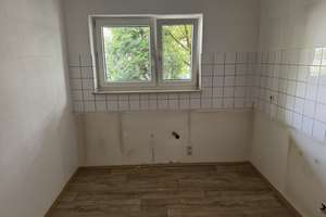 NUR MIT WBS FÜR 1 PERSON - gemütliche 2-Zimmer-Wohnung mit Balkon – Lacherstr. 2, 42657 Burg/Höhscheid, Solingen – Vorschaubild 2
