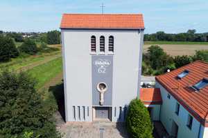 Neues Leben in alten Hallen – Machen Sie die Ex-Kirche zum Mittelpunkt Ihres Projekts! – Anhalt-Bitterfeld (Kreis) – Vorschaubild 1