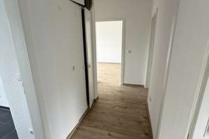 "Mir tanzt keiner auf dem Kopf rum"- Super 3-Zimmer-Wohnung im 4. OG – Wohnen mit Grünblick – Hölderlinstraße 3, 47226 Rheinhausen-Mitte, Duisburg – Vorschaubild 8