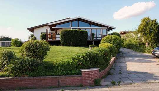 Bild von Exklusives Einfamilienhaus in Ober-Ramstadt – 282 m² Wohnfläche, Sauna & Wintergarten