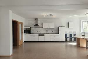 Schöne 2-Zimmer-Wohnung mit großer  Terrasse, EBK    – Die vollständige Adresse der Immobilie erhältst du vom Anbieter., 88630 Pfullendorf – Vorschaubild 2