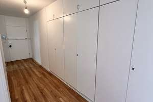 Erstbezug nach Sanierung | 94 m² | 3 Zimmer | Balkon | TG-Stellplatz | Aufzug – Elsa/Brändströmsrtr 74, 90431 Großreuth bei Schweinau, Nürnberg – Vorschaubild 3