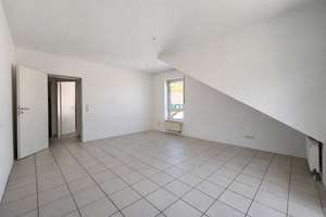 Gepflegte ca. 70 m² große ETW mit Tageslichtbad, großem Balkon und PKW- Stellplatz – Die vollständige Adresse der Immobilie erhältst du vom Anbieter., 58119 Hohenlimburg (Ortsteil), Hagen – Vorschaubild 4