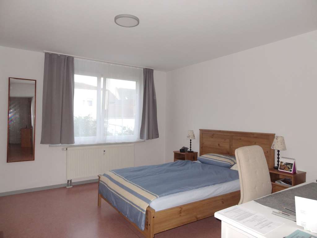 Immobilie in Kraichtal - Selbstbestimmtes Leben sicher betreut - 2-ZKB-Seniorenwohnung in Kraichtal-Unteröwisheim - Bild 2