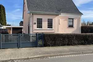 Einfamilienhaus in Markranstädt mit 4,5 Zimmern und etwas Renovierungsstau, Provisionsfrei – Nordstraße 24A, 4420 Leipzig (Kreis) – Vorschaubild 2