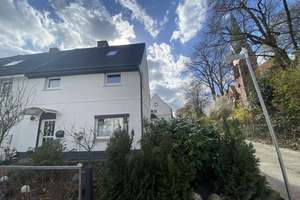 Einziehen ohne Baustress: Modernes Reihenendhaus mit Extras