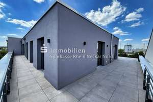 Moderne Penthousewohnung mit Dachterrasse und hochwertiger Ausstattung – Die vollständige Adresse der Immobilie erhältst du vom Anbieter., 68309 Käfertal, Mannheim – Vorschaubild 1