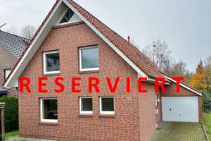 Solides Einfamilienhaus auf einem großzügigen Hintergrundstück – Die vollständige Adresse der Immobilie erhältst du vom Anbieter., 26133 Osternburg, Oldenburg (Oldenburg) – Vorschaubild 1