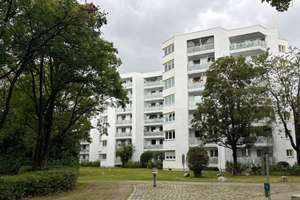 Helle 3-Zimmer-Wohnung mit Balkon und Aufzug  in Neuperlach!