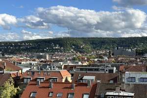 DG Wohnung vom Feinsten mit Balkon und Ausblick zum Fernsehturm