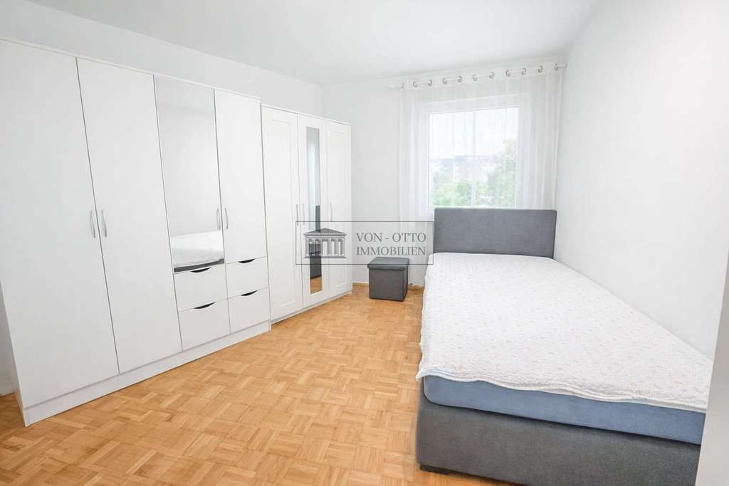 Immobilie in Ahrensburg - NUR 2,4 % Provision !!! Wohntraum in herrlicher Ruhe - Bild 4