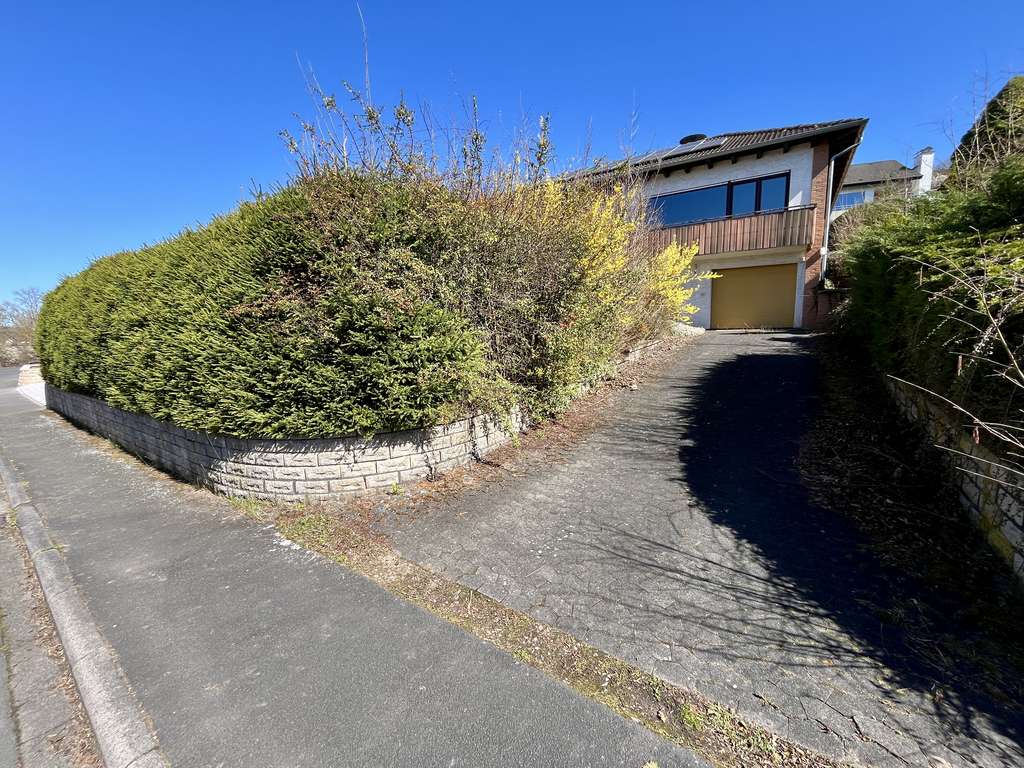 Immobilie in Haunetal - EFH mit teilw. ausgeb. KG, Balkon, 2 Terrassen, Garage, PV- und Solaranlage, Gartengrundstück - Bild 0