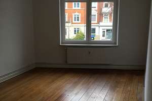 4-Zimmer-Altbauwohnung mit 2 Balkonen in St. Lorenz Süd  – 23556 Sankt Lorenz Süd, Lübeck – Vorschaubild 3
