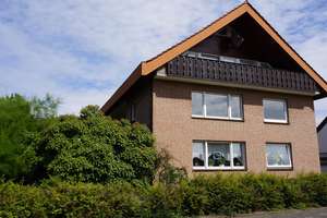 Zentrumsnahe große 3-4 Zimmer Wohnung mit herrlicher Terrasse, Garage mit Stellplatz – Lothringer Weg 49, 33102 Kernstadt, Paderborn – Vorschaubild 2