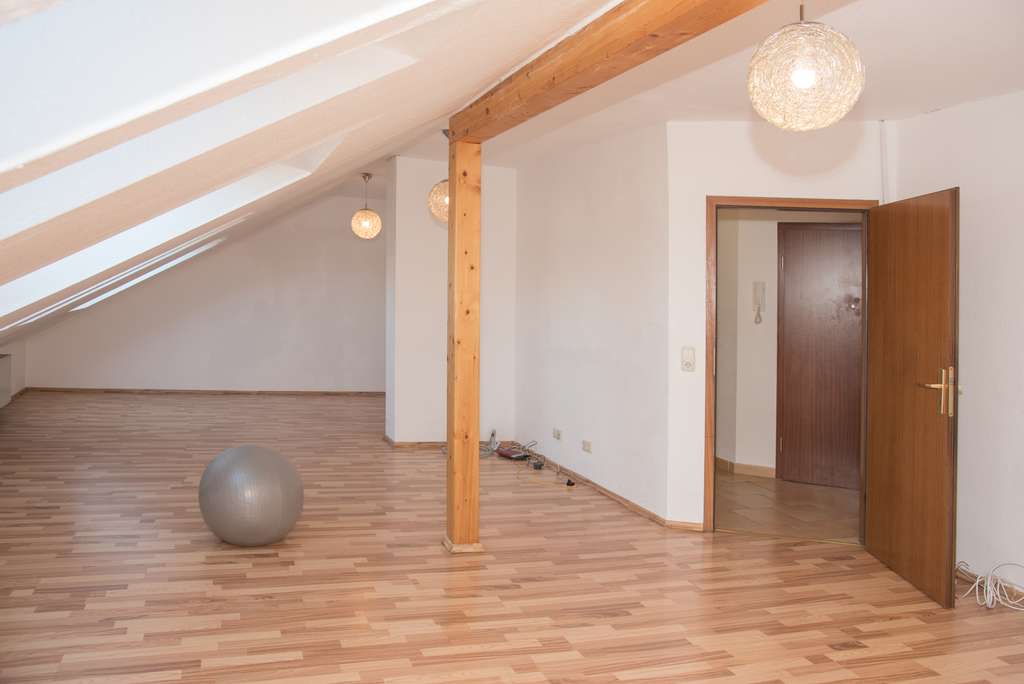 Immobilie in Maintal - Penthouse Etage in top gepflegter Anlage - Bild 2