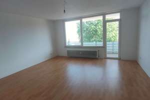 Renovierte 3 Zimmer Wohnung mit Balkon im 3.OG ab sofort zu vermieten! – Dieselstraße 91, 47803 Benrad-Nord, Krefeld – Vorschaubild 2