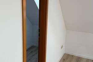 Charmante lichtdurchflutete 3-Zimmer Dachgeschosswohnung in Berlin-Tempelhof – Blumenthalstr. 5, 12103 Tempelhof, Berlin – Vorschaubild 14