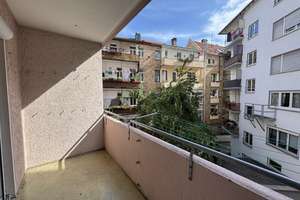 Begehrte Lage!!! 
Gepflegte 3-Zimmer-Wohnung mit Balkon & Einbauküche – Die vollständige Adresse der Immobilie erhältst du vom Anbieter., 70176 Rosenberg, Stuttgart – Vorschaubild 4