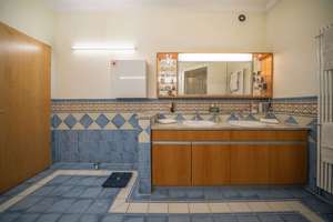 Exklusives Stadthaus mit sonniger Terrasse in Augsburg-Lechhausen zu verkaufen! – Die vollständige Adresse der Immobilie erhältst du vom Anbieter., 86165 Lechhausen-Süd, Augsburg – Vorschaubild 8
