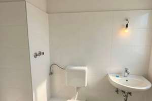 Frisch renovierte Wohnung mit Balkon am Innenhafen – Falkstraße 97, 47058 Duissern, Duisburg – Vorschaubild 3