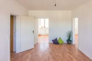 Für Familien geeignet - 3-Raum-Wohnung mit Balkon – Weydemeyerstr. 57, 9117 Chemnitz – Vorschaubild 1