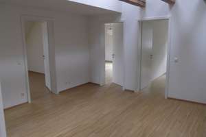 Großzügige 4-Zimmer-Maisonette-Wohnung mit Balkon und Einbauküche in Stuttgart – Daimlerstraße 44, 70372 Cannstatt-Mitte, Stuttgart – Vorschaubild 8