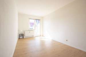 Bezugsfrei und WG-geeignet: modernisierte 3-Zimmerwohnung mit Balkon und Einbauküche – Die vollständige Adresse der Immobilie erhältst du vom Anbieter., 1237 Prohlis-Nord, Dresden – Vorschaubild 13
