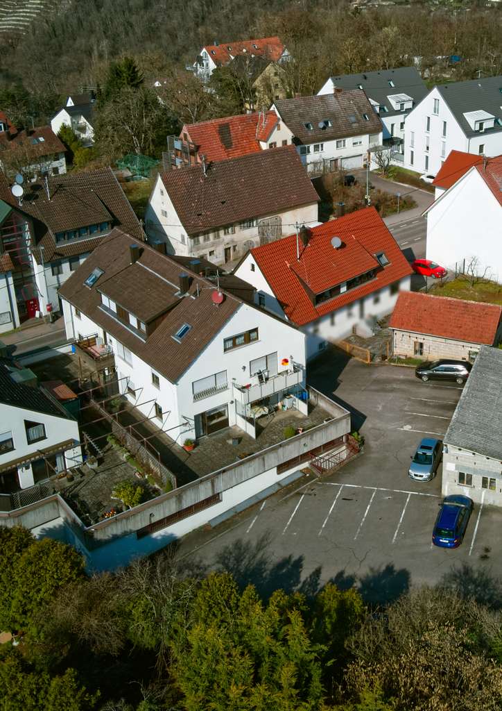 Immobilie in Waiblingen - Kapitalanleger aufgepasst: Exklusives Mehrfamilienhaus mit Gewerbefläche in Waiblingen-Neustadt - Bild 2