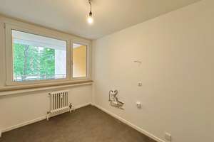 Befristete 4-Zimmer-Wohnung mit Balkon – Karl-Marx-Ring 8, 81735 Neuperlach, München – Vorschaubild 8