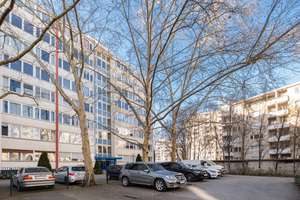 Zwischen KaDeWe & Viktoria-Luise-Platz: 3 Zimmer, 2 Loggien, 1 privater Stellplatz – Die vollständige Adresse der Immobilie erhältst du vom Anbieter., 10777 Schöneberg, Berlin – Vorschaubild 8
