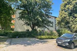 Balkonwohnung mit 3 Zimmern im 3. Obergeschoss in Bremen-Vahr – Kurt-Schumacher-Allee 38, 28327 Neue Vahr Südost, Bremen – Vorschaubild 1