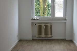 Wohlfühloase! Helle, großzügige und sehr gut geschnittene Wohnung in parkähnlichem Umfeld – 47137 Untermeiderich, Duisburg – Vorschaubild 10