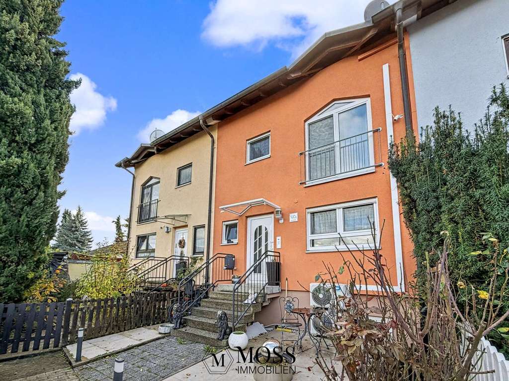 Immobilie in Schallstadt - Leerstehend: Reihenhaus der Extraklasse in Schallstadt/Mengen-Privater Rückzugsort mit Pool & Charme - Bild 3