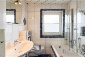 Wohnen mit Blick ins Grüne – gepflegtes Reihenmittelhaus mit Garten, Balkon und Vollkeller – Die vollständige Adresse der Immobilie erhältst du vom Anbieter., 27574 Schiffdorferdamm, Bremerhaven – Vorschaubild 12