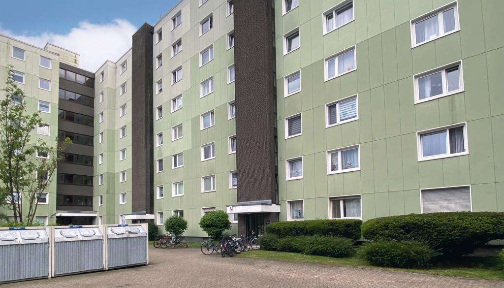Kapitalanlage: 3 Zimmer Wohnung mit Balkon und Stellplatz