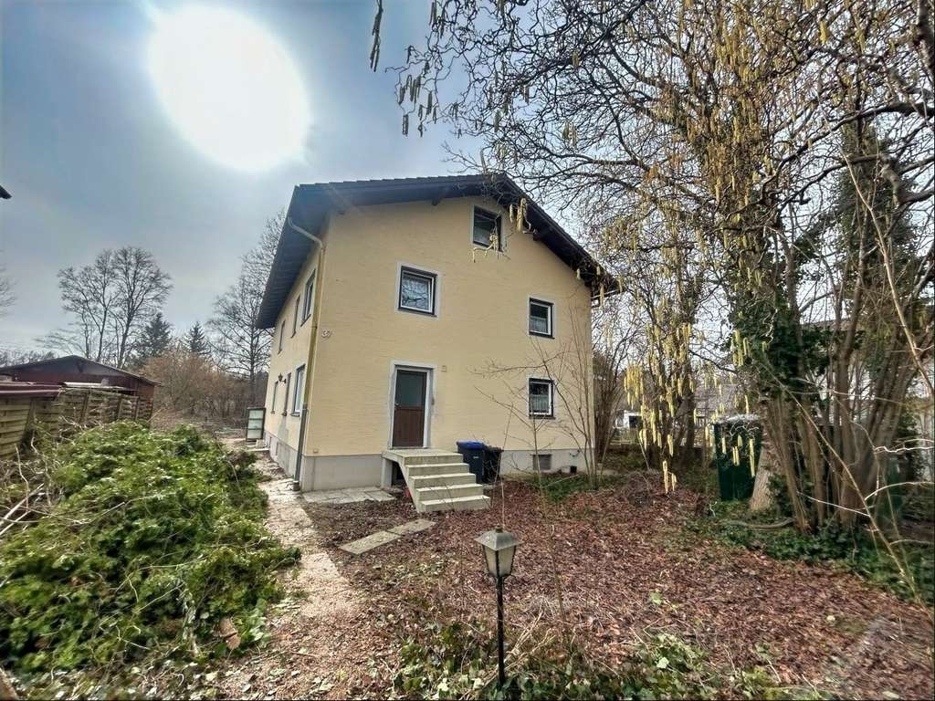 Immobilie in Rosenheim - Wohnen im Zweifamilienhaus - Bild 1