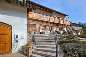 Mehr als nur Wohnen: Einfamilienhaus mit Galerie, Sauna & Gartenidyll! – Landshut (Kreis) – Vorschaubild 3