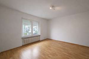 Stilvoll wohnen in Schwachhausen: Helle 3-Zimmer-Wohnung mit großer Terrasse & XXL-Garage – Schwachhauser Heerstraße 208a, 28213 Riensberg, Bremen – Vorschaubild 2